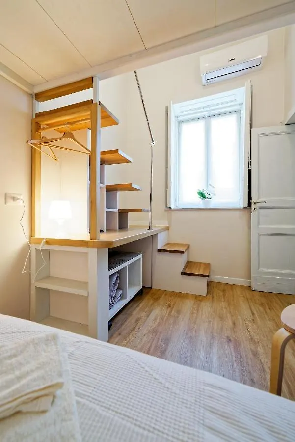 La Porta Di Mezzo Apartment Catania